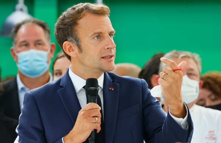 އެމެރިކާ އަށް ބަރޯސާނުވުމަށް މެކްރޯން ގޮވާލައްވައިފި