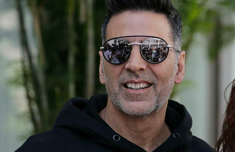 އަކްޝޭގެ "ޑްރައިވިން ލައިސަންސް" ކަރަން އަށް