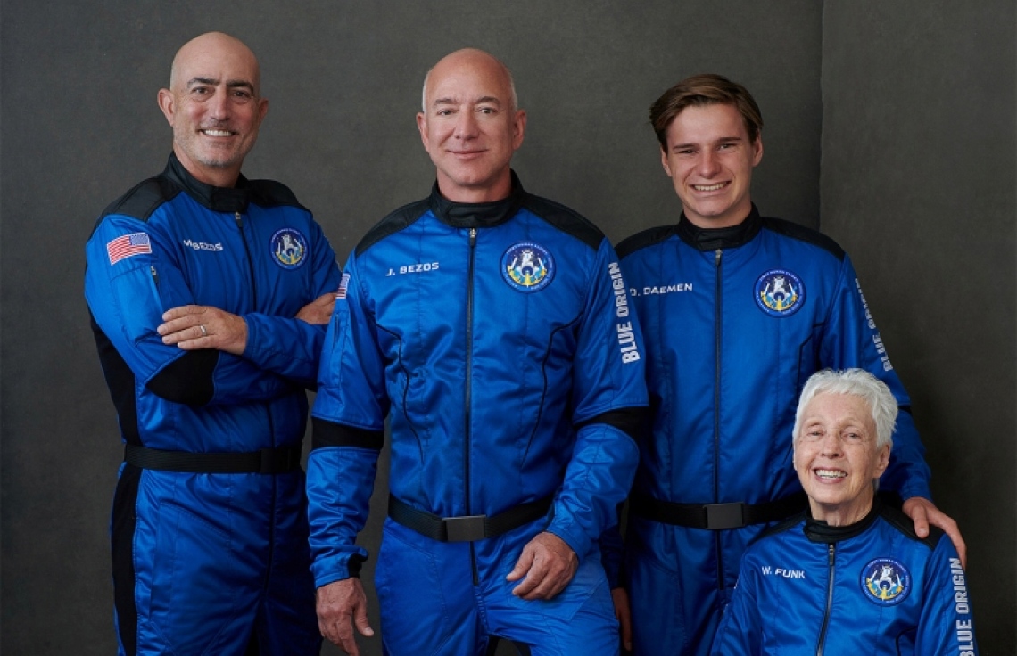 ބެޒޯސްގެ ޖައްވީ ދަތުރަށް ދުނިޔޭގެ ހަތަރު ރެކޯޑެއް