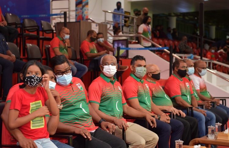 ރައީސް އޮފީހުން ޓިކެޓެއް ނުގެންދޭ: މަބްރޫކް