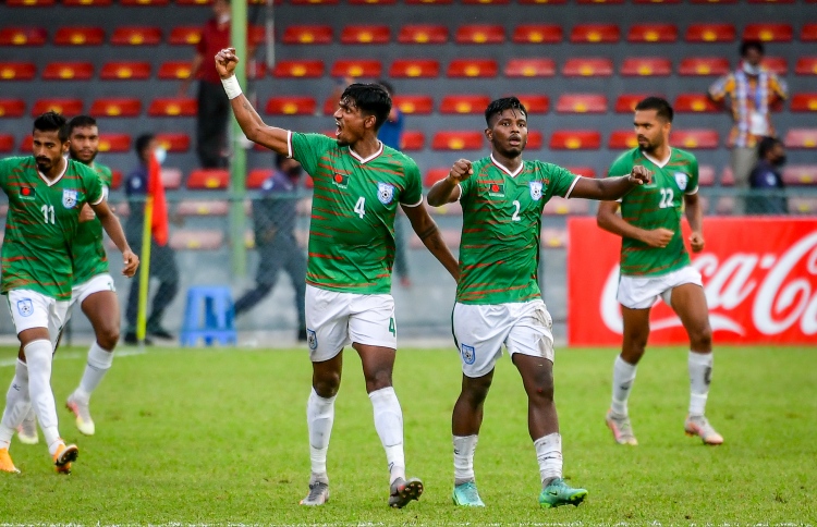 އިންޑިއާ އަތުން ހޯދި ޕޮއިންޓާއެކު ބަންގްލަދޭޝް އެކަކަށް