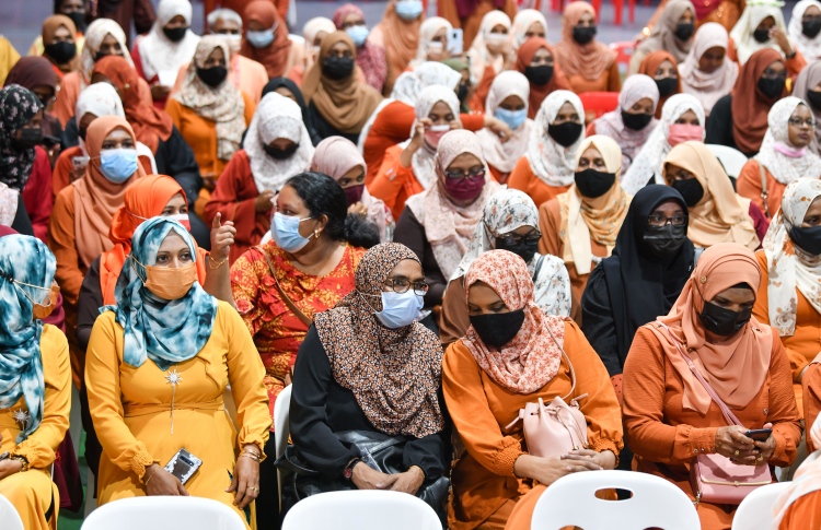 ޓީޗަރުން ތަމްރީނުކުރުމުގެ ސްކޮލަޝިޕަށް ތަރުހީބެއް ނުލިބޭ