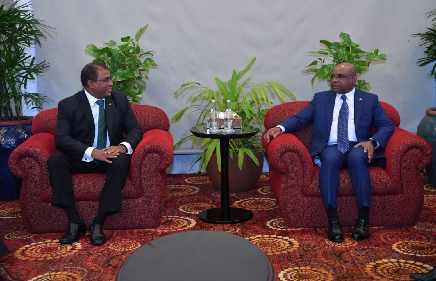 އދ. ގެ އާންމު މަޖިލީހުގެ ރައީސް އަދި ރާއްޖޭގެ ފޮރިން މިނިސްޓަރު އަބްދުﷲ ޝާހިދު ރަަސްމީ ދަތުރެއްގައި ރާއްޖެ ވަޑައިގަތުން.-- ފޮޓޯ: ރައީސް އޮފީސް