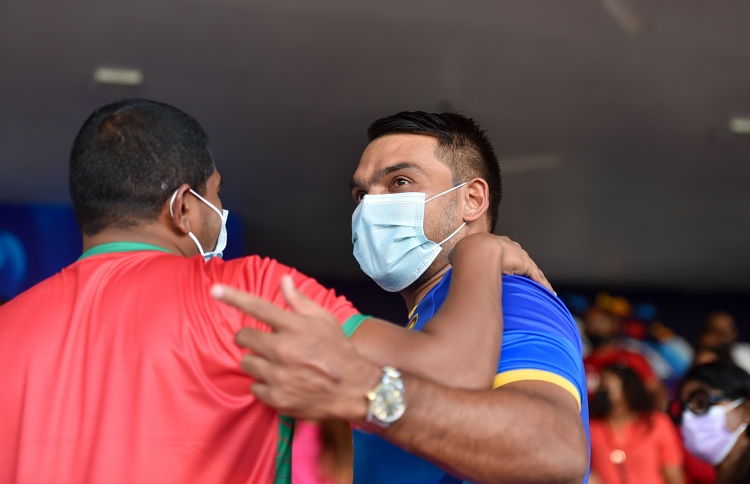 ދިވެހި ސަޕޯޓަރުން އަހަރެން އަޖައިބުކޮށްލައިފި:ނަމާލް