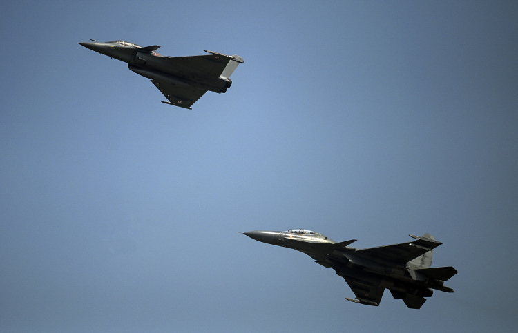 އިންޑިއާގައި ފައިޓަ ޖެޓް އިންޖީން އުފައްދަން ފަށަނީ