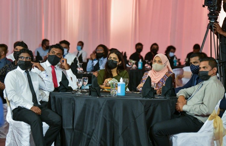 ސްޓްރީމިން ޕްލެޓްފޯމުތަކުން ވެސް ފީ ނަގަނީ