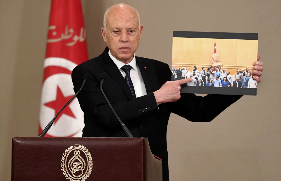 ތޫނިސްގައި އާންމުންގެ ހިޔާލު ހޯދުމަށް ވޯޓެއް ނަގަނީ