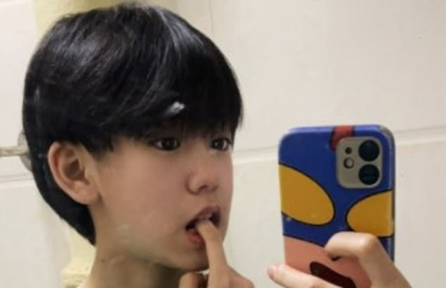 ޖިންސް އޮޅުވައިލި އަންހެން ކުއްޖާ.