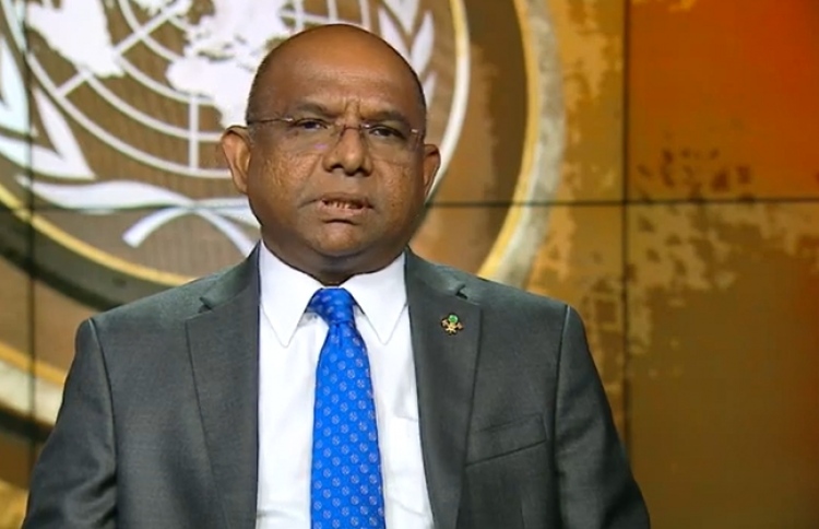 ޔުކްރެއިންގެ މައްސަލާގައި ޝާހިދު ގޮވާލެއްވީ މަޝްވަރާއަށް