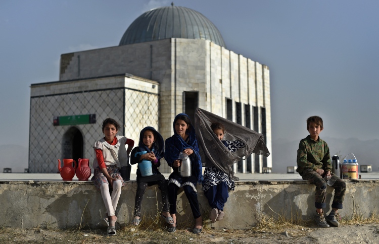 އަފްގާނިސްތާނުގައި ހިމަބިހި ފެތުރެނީ