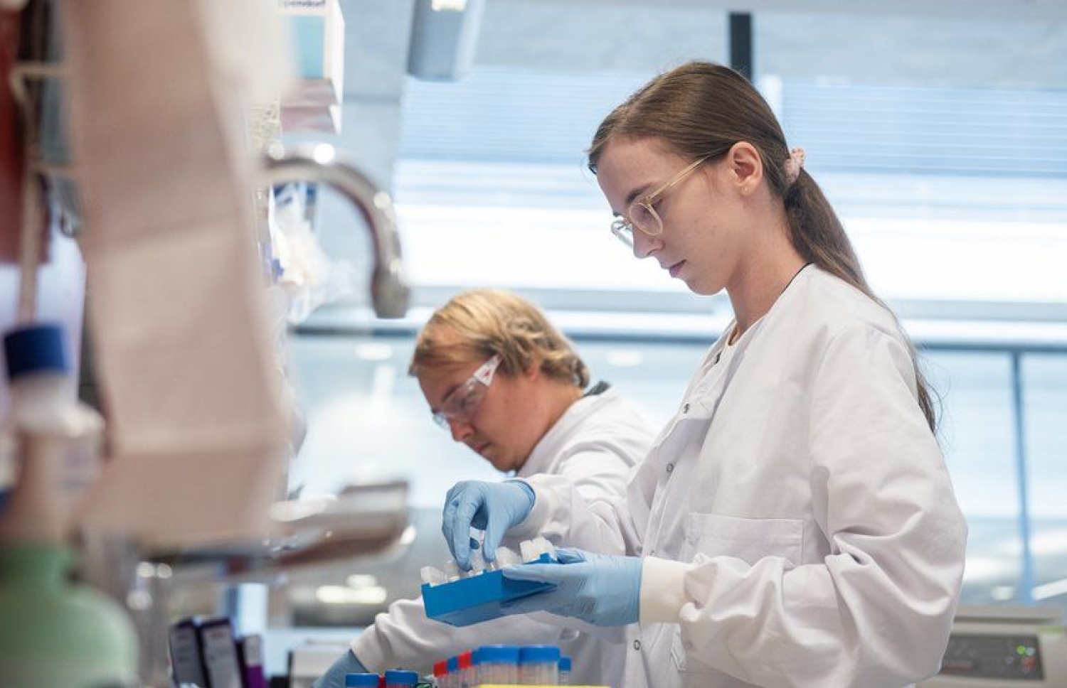 ސައިންސްވެރިންތަކެއް.