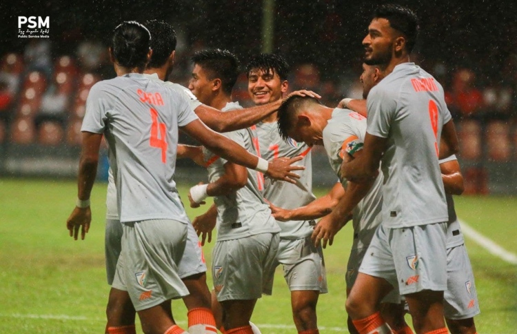 ނޭޕާލް ބަލިކޮށް އިންޑިއާ ސާފް ޗެމްޕިއަންޝިޕް ހޯދައިފި