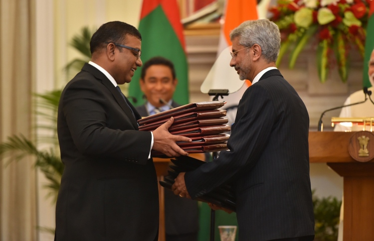 ކުރިއަށްދަނީ ކުރީ ސަރުކާރުގެ އެއްބަސްވުމަށް: އިންޑިއާ