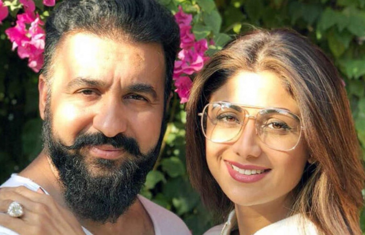 ޝެރްލީންގެ އަތުން 50 ކްރޯޑް ހޯދަން ޝިލްޕާ ކޯޓަށް