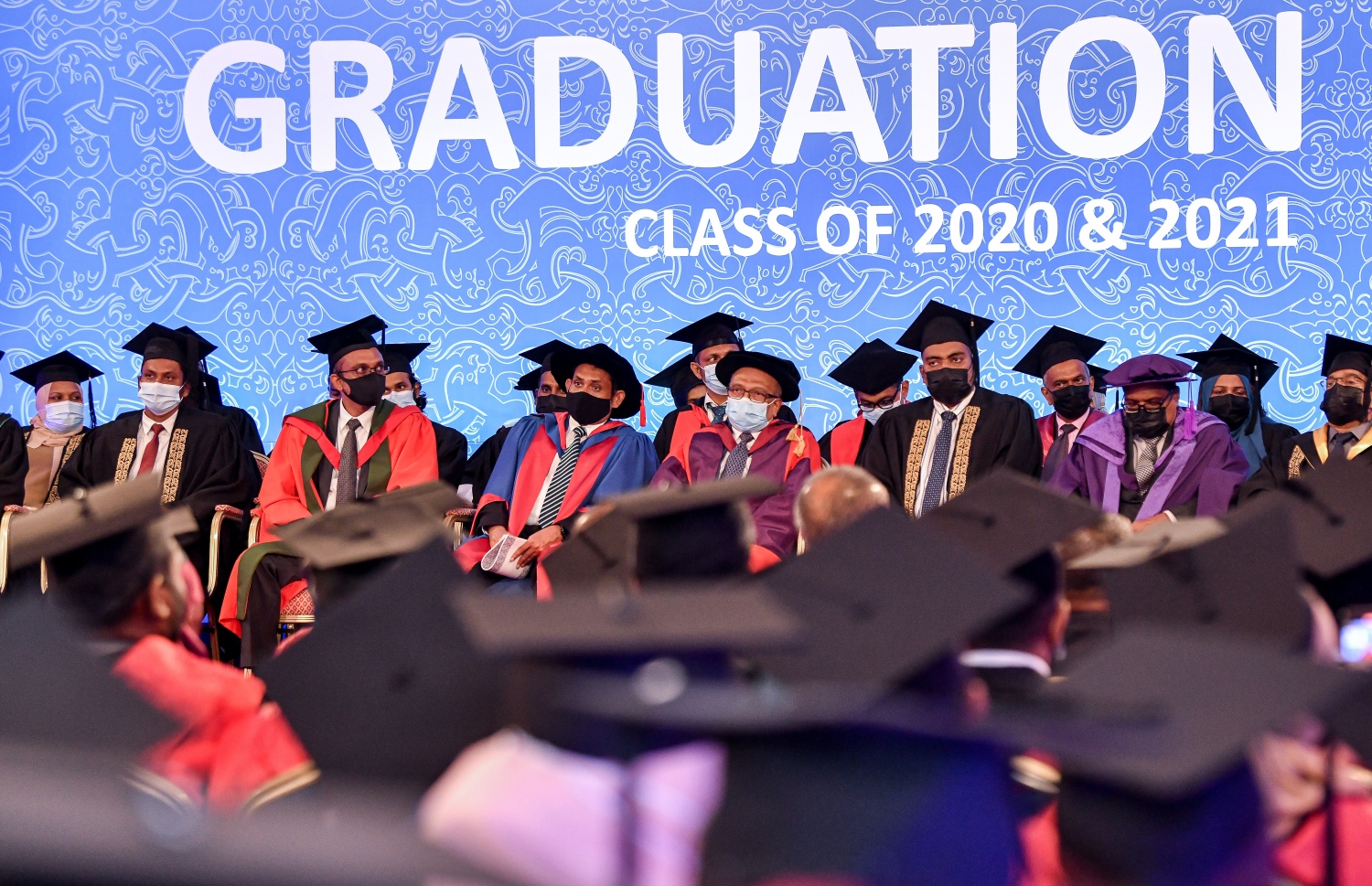 ކޮލެޖެއްގެ ގްރެޖުއޭޝަން -- ފޮޓޯ: ފަޔާޒް މޫސާ | މިހާރު