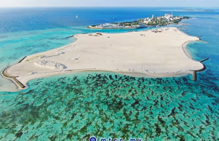 މާފުށީ ހިއްކި ބިމުގެ ވަށައިގެން ތޮށި ލައިފި