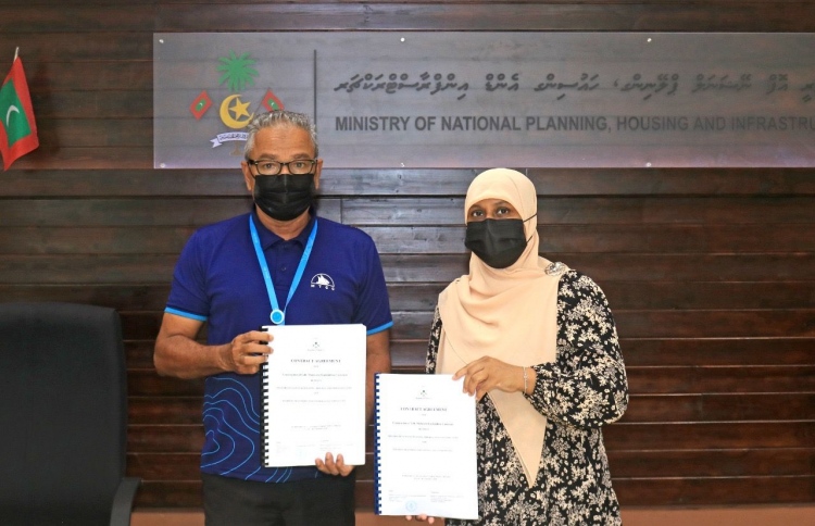 މަޑަވެލި-ހާދޫ އަދި ހޯޑެއްދޫ ބްރިޖަކުން ގުޅާލަނީ