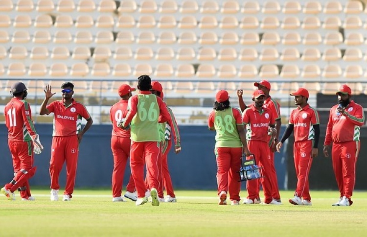 ބަހްރޭން އަތުން ވެސް ގައުމީ ކްރިކެޓް ޓީމު ބަލިވެއްޖެ