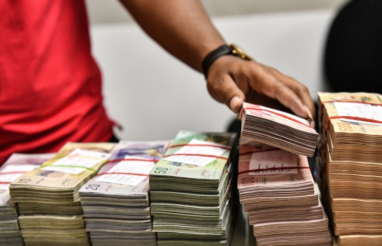 އިގްތިސާދީ ކަޅު ލައްގަނޑު ފިލާނެ، އުންމީދު އެބައޮތް