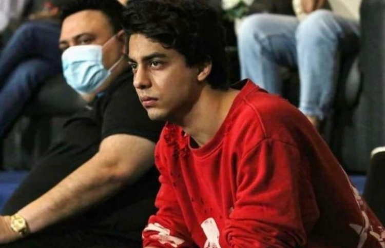 ޝާހްރުކްގެ ދަރިފުޅުގެ ބޮޑީގާޑަކަށްވާން ހުށަހެޅުންތަކެއް