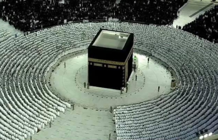 ކޮވިޑަށް ފަހު ފުރަތަމަ ފަހަރަށް ހަރަމްފުޅު ފުރާލައިފި