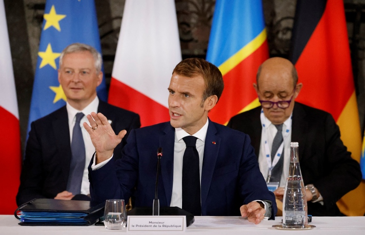 ރަޝިޔާ ބަލިކޮށްލިޔަސް ފުނޑާލައިގެން ނުވާނެ: މެކްރޯން