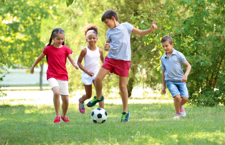 ފެހި މާހައުލުތަކުގައި ކުދިންގެ ހެދިބޮޑުވުން ރަނގަޅު