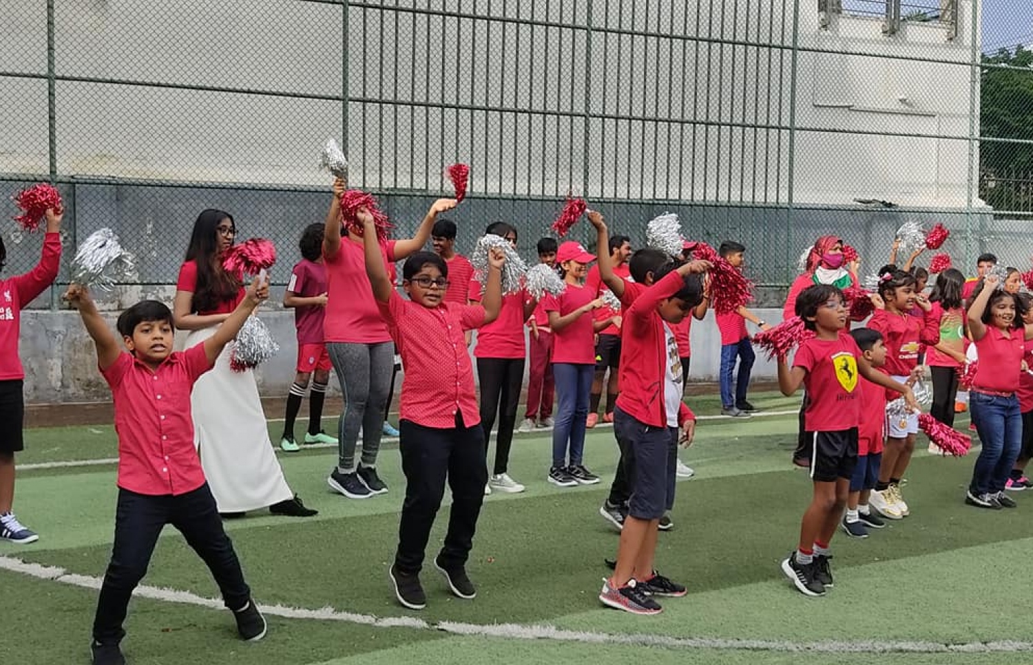 ލަވައިގެ ވީޑިއޯ ޝޫޓިންގެ ތެރެއިން --- ފޮޓޯ: ކޮލަމްބޯއިން ދިވެހިންގެ ފޯރި