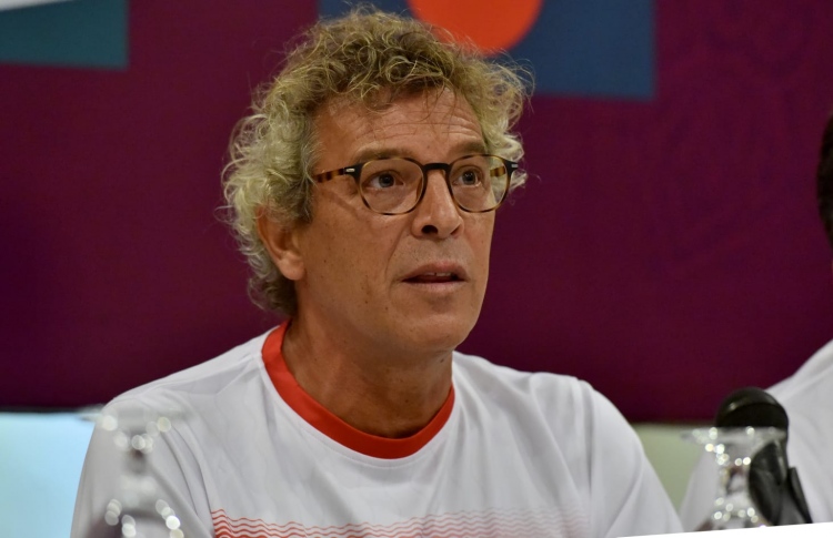 "ޔޫރަޕާއި އޭޝިއާގެ ފުޓްބޯޅާގައި މާބޮޑު ތަފާތެއް ނެތް"