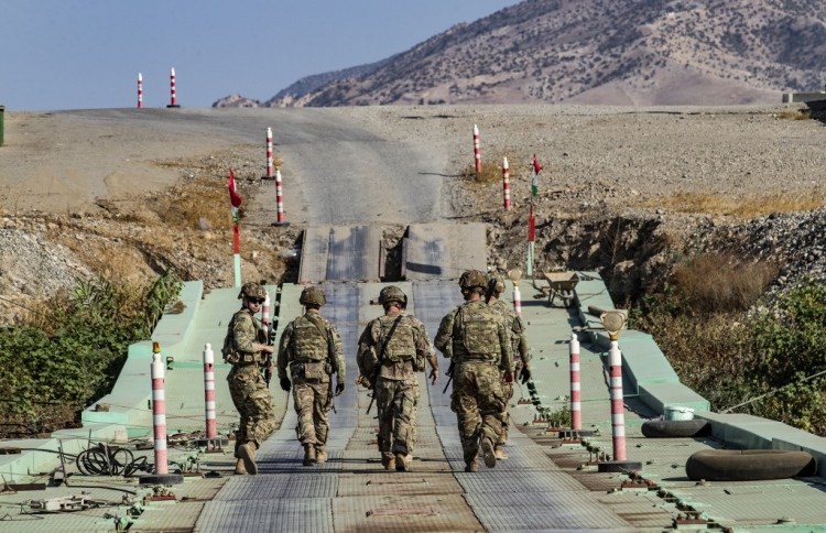 ސީރިޔާ ޖަލުގެ ހަމަނުޖެހުމުގައި 100 އަށްވުރެގިނަ މަރު