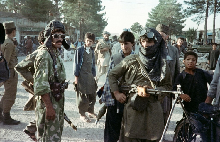 އަފްގާނުގައި އައިއެސް ފުޅާވާތީ އެމެރިކާ ކަންބޮޑުވޭ