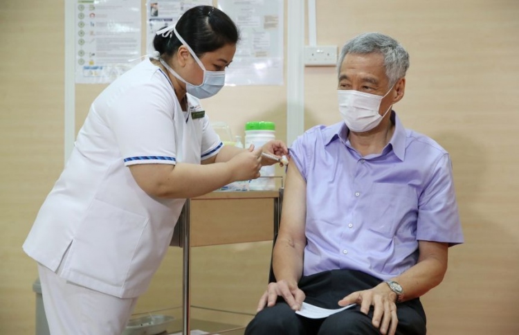 ކޮވިޑް ވެކްސިން ނުޖަހާ ސިންގަޕޫރުން ހިލޭ ފަރުވާ ނުދޭނެ