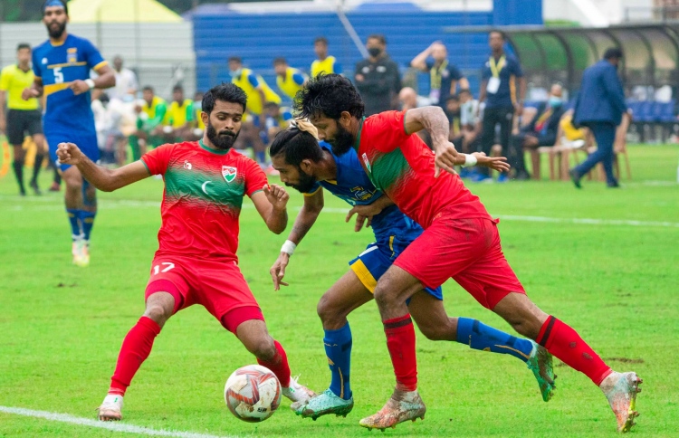 ލަންކާއިން ފަހަތުން އަރައި ރާއްޖެއާ އެއްވަރު ކޮށްފި