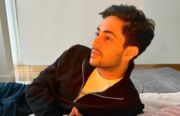 އާޗީގެ ރޯލު އަމީތާބްގެ ކާފަދަރި އަގަސްޓިއާ އަށް؟