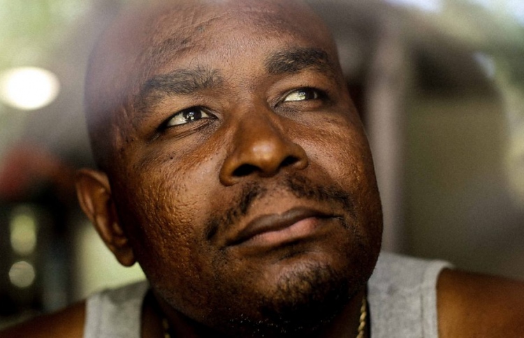 ނުކުރާ ކުށަކަށް ޖަލުގައި 25 އަހަރު، މިހާރު ސާފު