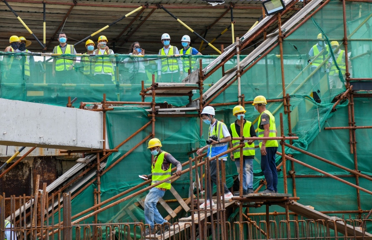 އިމާރާތްކުރުމުގެ ތިން ވަޒީފާއެއް ދިވެހިންނަށް ހާއްސަކުރަނީ