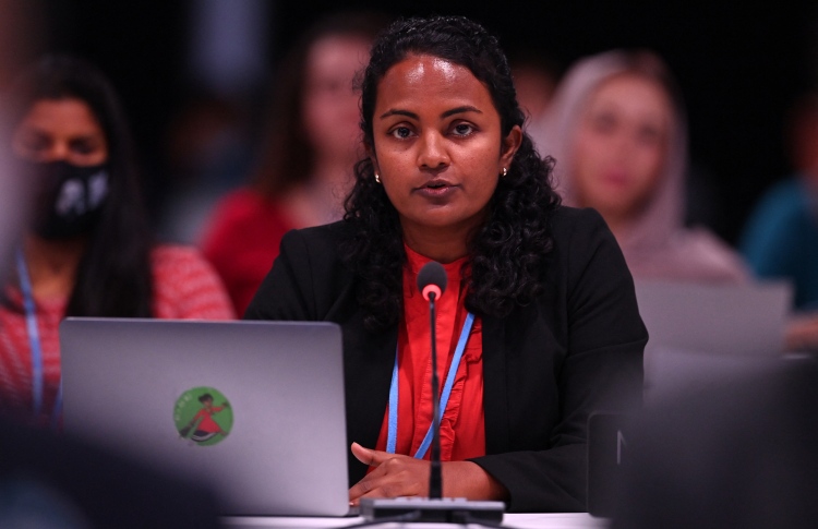 ލުޔެއް ނުދީ 100 މިލިއަން ދައްކަން 15 ދުވަސް!