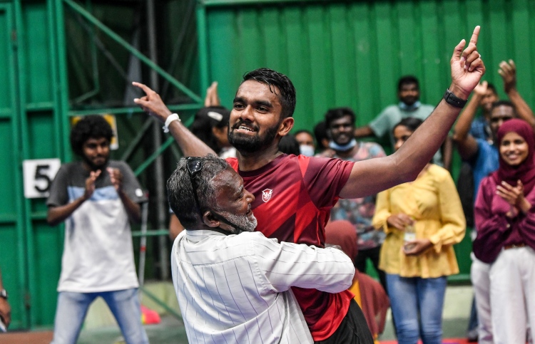 ބައްޕަ ދިން ސަޕޯޓް، ތޯއިފްގެ އެންމެބޮޑު ހިތްވަރު