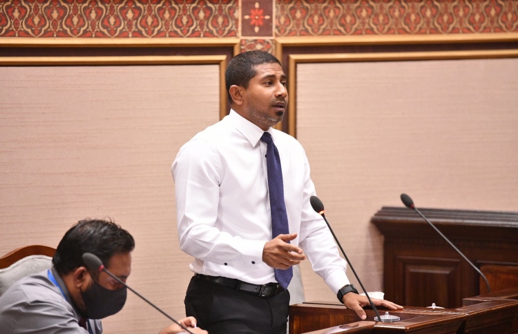 ސްޕޯޓްސް ކޯޕަރޭޝަނާ ހެދި މަހްލޫފަށް އުނދަގޫވޭ