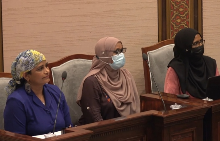 ގާނޫނުން ހައްގު ކަށަވަރުވާ ކަމަށް ދެކޭ އަންހެނުން މަދު