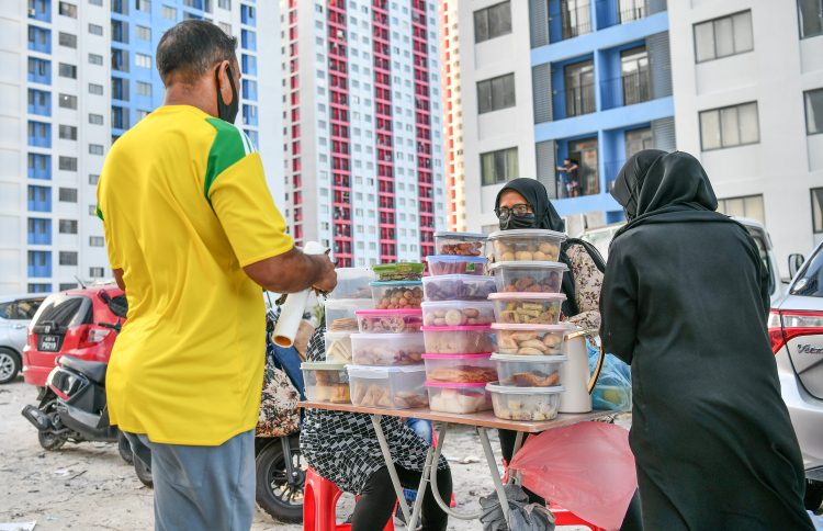 ވިޔަފާރިއަށް ކާބޯތަކެތި ހެދޭނީ ލައިސަންސް އޮވެގެން