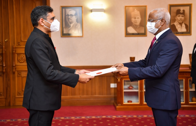 އިންޑިއާ އާ ސަފީރު މަގާމާ ހަވާލުވެއްޖެ