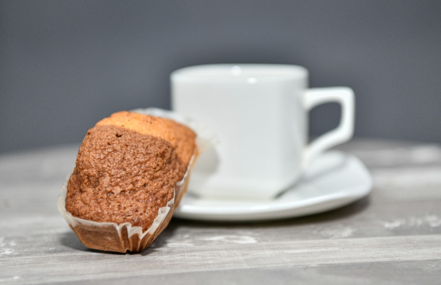 މޮލިންޑޯގެ ކޭކު: އަގުހެޔޮކޮށް ހޯލްސޭލް އަދި ރީޓޭލްކޮށް ލިބޭނެ ކަމަށް ބިޔޯންޑް އިން ބުނޭ-- ފޮޓޯ: ފަޔާޒު މޫސާ/މިހާރު