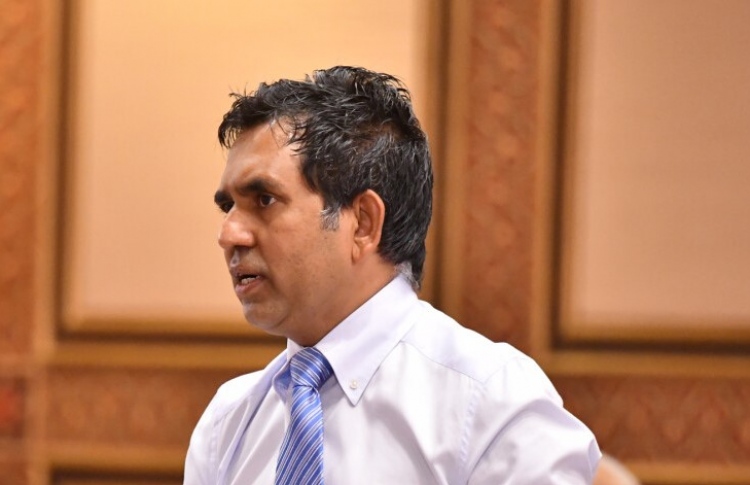 ދަރަންޏާގުޅޭ މާއްދާތަކުގެ ސަސްޕެންޝަން އުވާލަން ގަރާރެއް