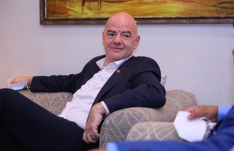 ފައިނަލް މެޗަށް ފީފާގެ ރައީސް ލަންކާ އަށް