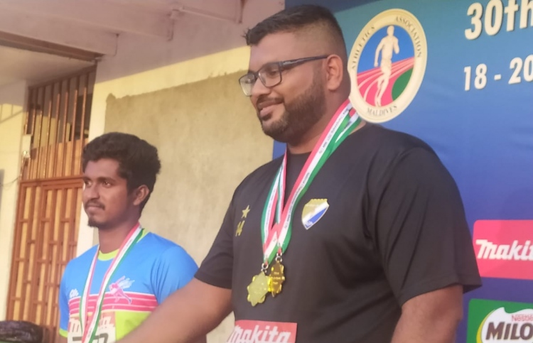 ތިން ރަން މެޑަލް ހޯދައި ޝަމްއޫން ކުރީގެ މަގާމަށް