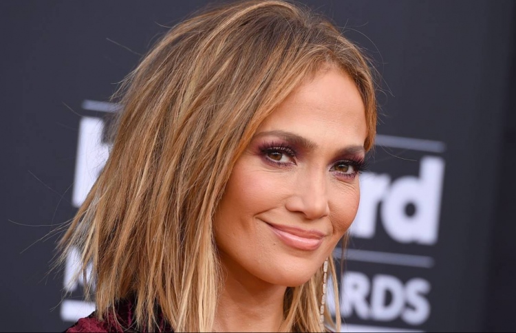 ކައިވެނީގެ އުންމީދު ބޮޑު: ޖޭލޯ