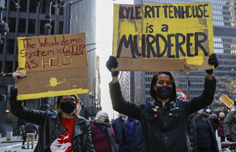 އެމެރިކާގައި ދެ ދުވަސް ތެރޭގައި 11 މީހުން މަރާލައިފި