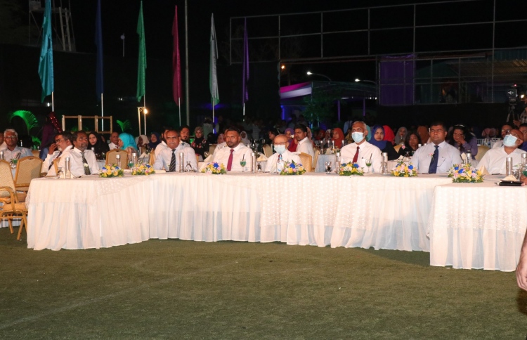 ޕޯޓު އަޅާފައި ވެސް ގުޅީފަޅުން ގޯތި ދެވޭނެ: މުއިއްޒު