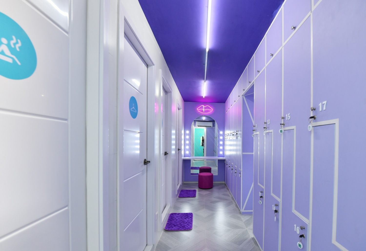 ވީރު ޖިމްގެ ޗޭންޖިން ރޫމް އަދި ފެންވަރާ ކޮޓަރި --- ދޯ ފޮޓޯ : ފަޔާޒް މޫސާ